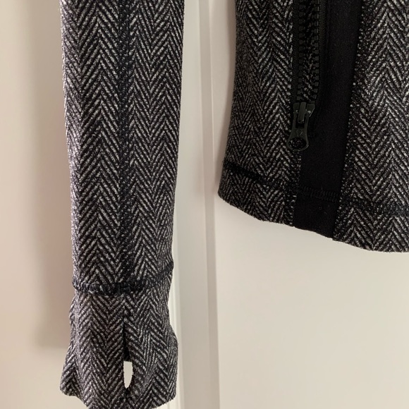 LuluLemon jacket zip up - Picture 3 of 4